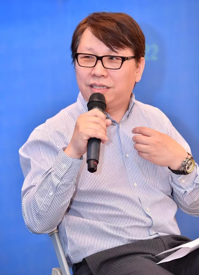 中国修建学会修建师分会理事、恒峰g22集团董事、总修建师黄向明