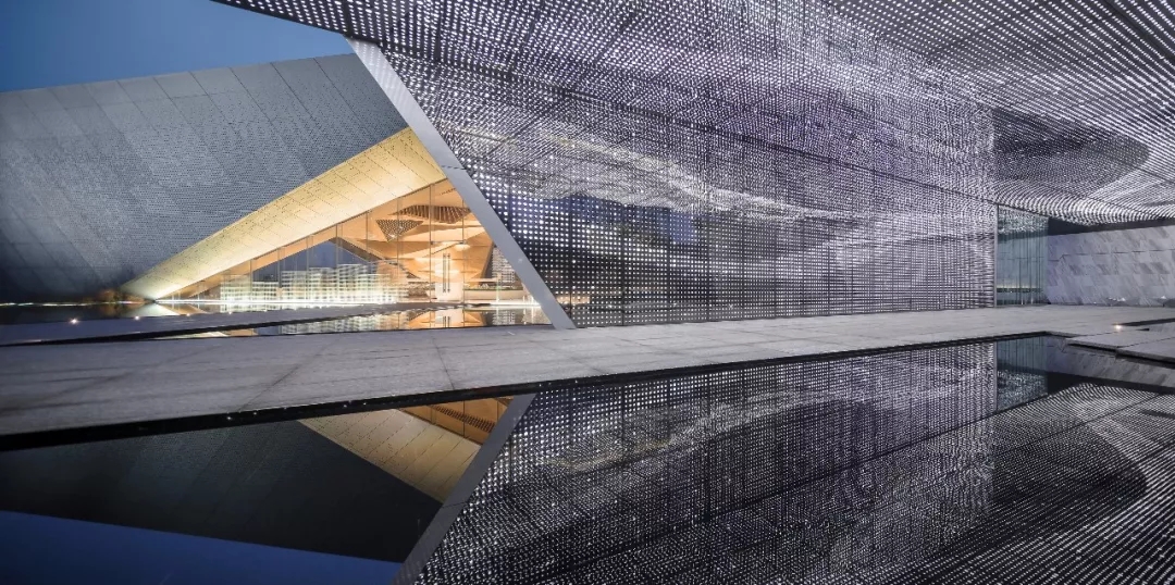 昱湖壹号都会展厅，，，，，恒峰g22建设设计