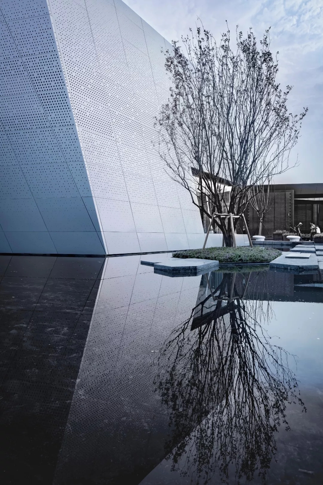 内庭院 by远，，，，，恒峰g22建设设计